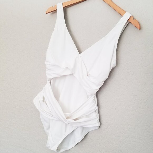 Tommy Bahama Pearl Wrap-Front One-Piece Swimsuit White Size 10 Summer Pool Beach - Picture 15 of 15